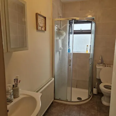 5,bulfin Road * Нина